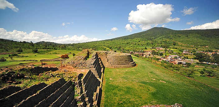 Las Yácatas de Tzintzuntzan, Tzintzuntzan