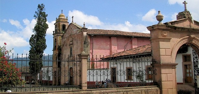 Plaza Principal, Santa Clara del Cobre