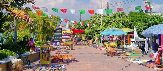 Barra de Navidad, Costalegre