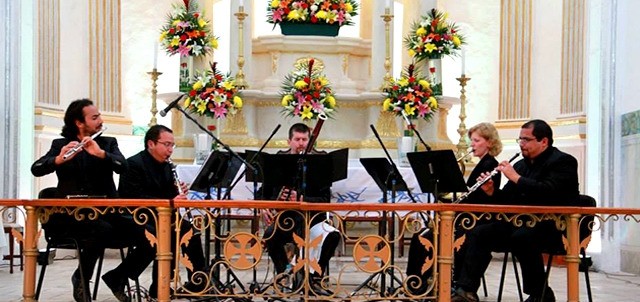 Festival Internacional Alfonso Ortiz Tirado, Álamos