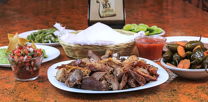 El Rey de Las Carnitas, Quiroga