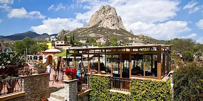 El Mezquite, Bernal