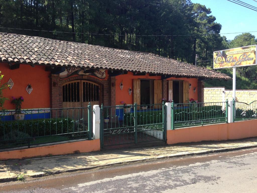 Plaza Don Gabino, Angangueo