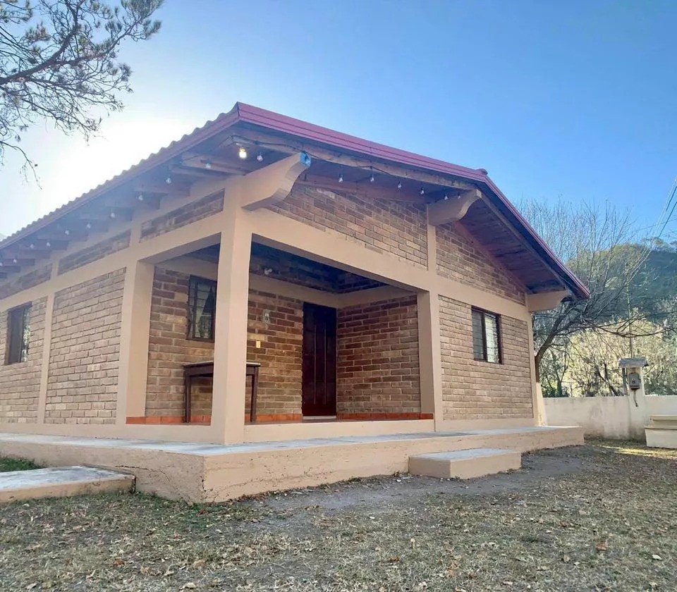 Cabañas Agaval, Santiago