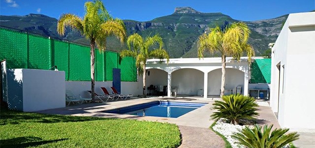 Hacienda los Nogales, Bustamante