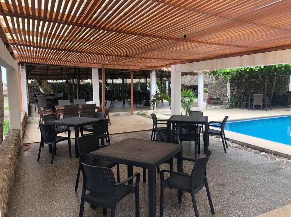 Awa Hotel, Puerto Arista