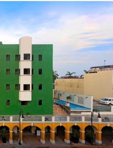 Olmeca Plaza, Villahermosa